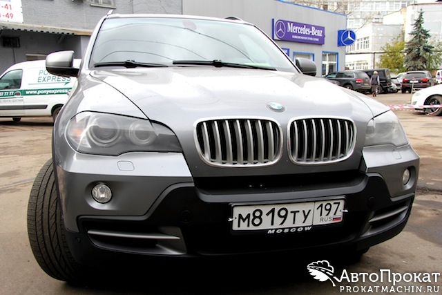 прокат машины BMW Х5 SUV в Москве без залога