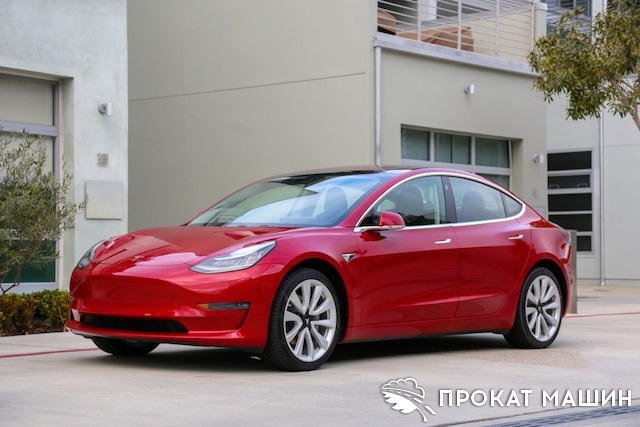 Типа бомба: прокат автомобилей в Германии отказался от электрокаров Tesla из-за низкого качества